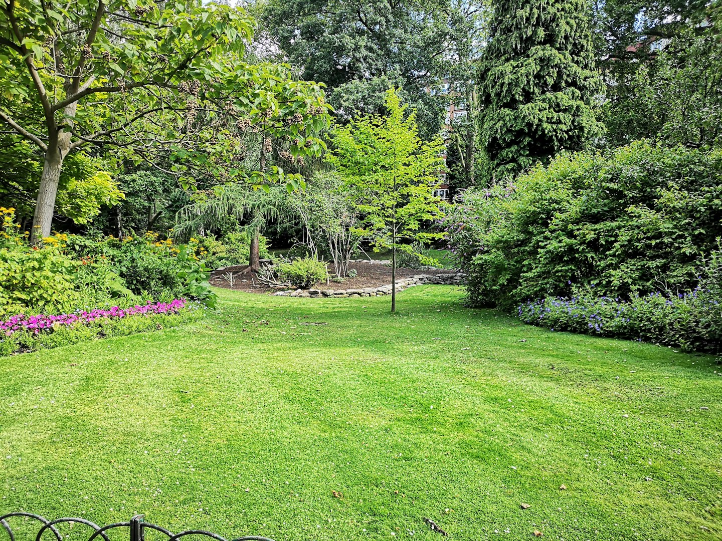 The perfect garden Surrey 